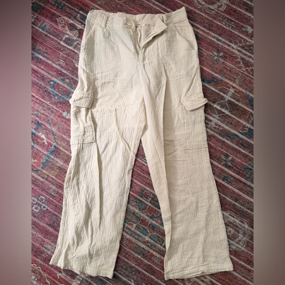 Off white linen pants good condition size medium